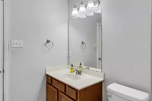 5648 Centeridge Dr, Dallas, TX 75249 - Photo 15