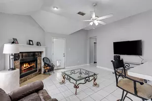 5648 Centeridge Dr, Dallas, TX 75249 - Photo 5