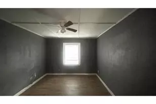 4518 Erath St, Fort Worth, TX 76119 - Photo 11