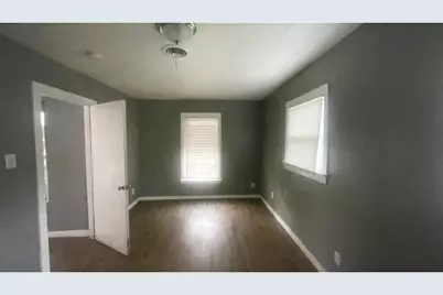 4853 Vinetta Drive, Fort Worth, TX 76119 - Photo 13