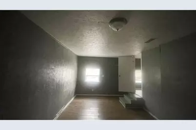 4853 Vinetta Drive, Fort Worth, TX 76119 - Photo 9