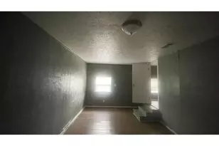 4853 Vinetta Dr, Fort Worth, TX 76119 - Photo 9