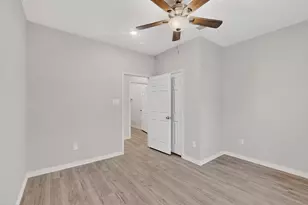 633 Ogden Ave, Cockrell Hill, TX 75211 - Photo 13