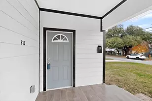 633 Ogden Ave, Cockrell Hill, TX 75211 - Photo 3