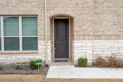 2714 Parkview Place, Lewisville, TX 75067 - Photo 3