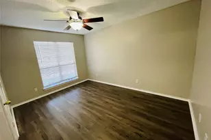 2431 Deer Run, Lewisville, TX 75067 - Photo 9