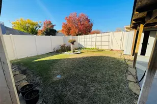 2431 Deer Run, Lewisville, TX 75067 - Photo 13