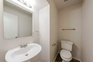 2454 Meadowgate Ln, Lancaster, TX 75134 - Photo 5