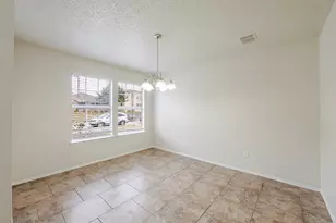 2454 Meadowgate Ln, Lancaster, TX 75134 - Photo 3