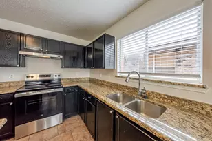 2454 Meadowgate Ln, Lancaster, TX 75134 - Photo 17