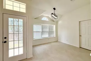 2201 Greendale Ct, Bedford, TX 76022 - Photo 7