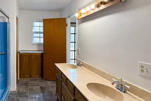 5805 Pecan Cir, Alvarado, TX 76009 - Photo 27