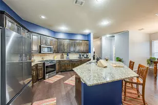 6920 Kingdom Estates Dr, Dallas, TX 75236 - Photo 11