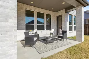 1136 Saddle Ridge Dr, Aubrey, TX 76227 - Photo 23