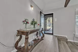 1908 Thousand Oaks Dr, Burleson, TX 76028 - Photo 5