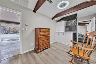 1908 Thousand Oaks Dr, Burleson, TX 76028 - Photo 25