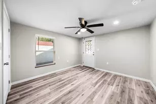 305 Gaskins St, Como, TX 75431 - Photo 19