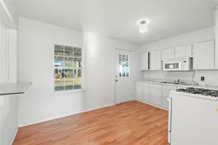 1326 Dewberry St, Wilmer, TX 75172 - Photo 7