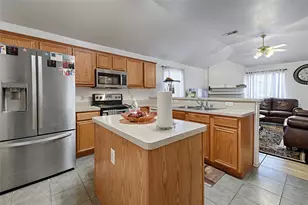 101 Fairbanks Dr, Garland, TX 75043 - Photo 9