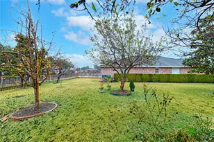 101 Fairbanks Dr, Garland, TX 75043 - Photo 33