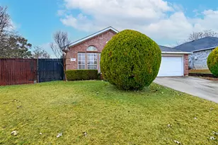 101 Fairbanks Dr, Garland, TX 75043 - Photo 3