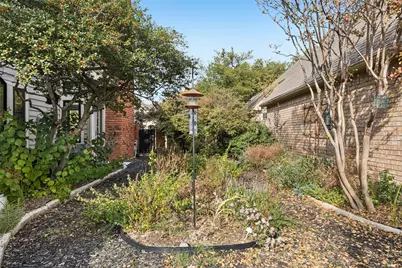412 Pecos Trail, Irving, TX 75063 - Photo 27