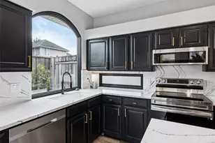 412 Pecos Trail, Irving, TX 75063 - Photo 13