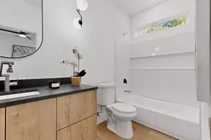 2415 Hooper St, Dallas, TX 75215 - Photo 13