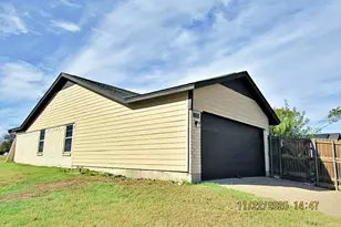 1700 Hendrick Dr, Plano, TX 75074 - Photo 3