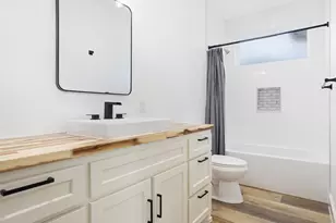 319 S Pecan St, Bells, TX 75414 - Photo 17