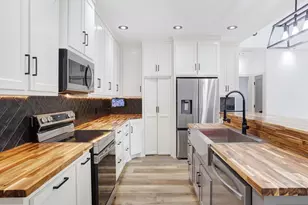 319 S Pecan St, Bells, TX 75414 - Photo 11