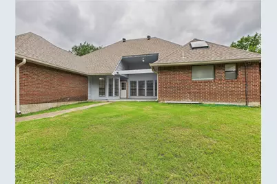 1120 Canyon Ridge Drive, DeSoto, TX 75115 - Photo 19