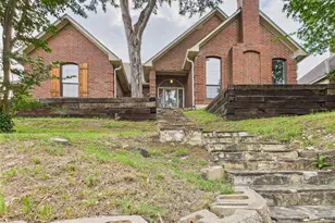 1120 Canyon Ridge Dr, DeSoto, TX 75115 - Photo 1