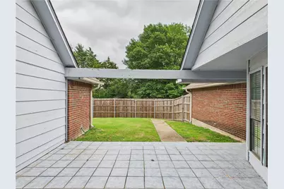 1120 Canyon Ridge Drive, DeSoto, TX 75115 - Photo 17