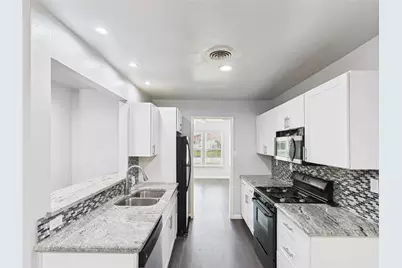 5601 Oak Grove Road W, Fort Worth, TX 76134 - Photo 5