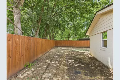 5601 Oak Grove Road W, Fort Worth, TX 76134 - Photo 15