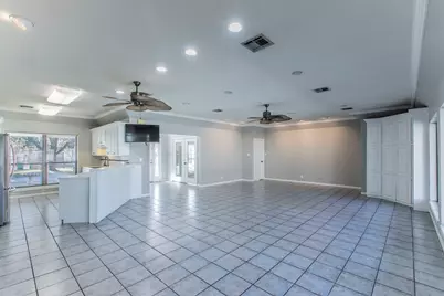 100 Spring Oak Street, Lacy Lakeview, TX 76705 - Photo 9