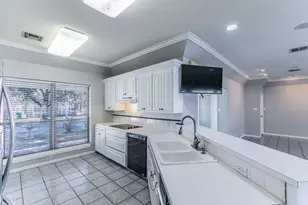 100 Spring Oak St, Lacy Lakeview, TX 76705 - Photo 11