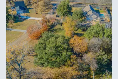 100 Spring Oak Street, Lacy Lakeview, TX 76705 - Photo 37