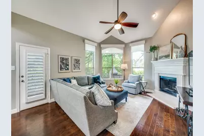 1529 Hackett Creek Drive, McKinney, TX 75072 - Photo 3