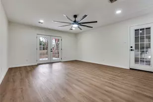 713 Hilltop Cir, DeSoto, TX 75115 - Photo 7