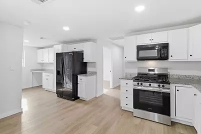 404 S Murray Street, McKinney, TX 75069 - Photo 5