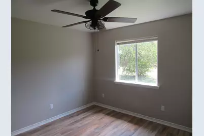 414 Matthew Street, Hillsboro, TX 76645 - Photo 9