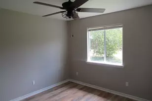 414 Matthew St, Hillsboro, TX 76645 - Photo 9