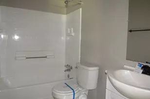 414 Matthew St, Hillsboro, TX 76645 - Photo 7