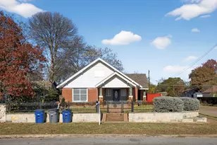 2703 Gladstone Dr, Dallas, TX 75211 - Photo 3