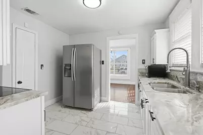 2703 Gladstone Drive, Dallas, TX 75211 - Photo 13