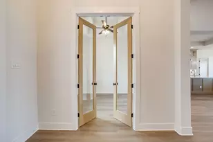 136 Lana Gdn Wy, Waxahachie, TX 75165 - Photo 7