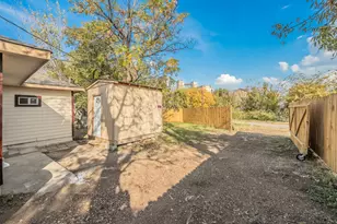 2141 S Jennings Ave, Fort Worth, TX 76110 - Photo 33