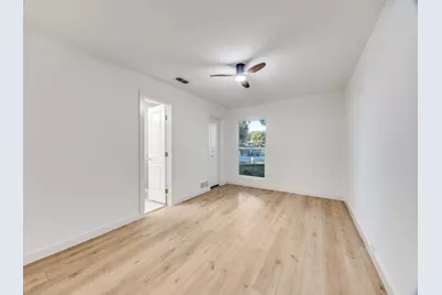 2100 Woodburn Corner, Plano, TX 75075 - Photo 13